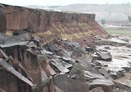 پاورپوینت زمین شناسی مهندسی  زمین لغزش Landslide در 113 اسلاید کاملا قابل ویرایش همراه با شکل